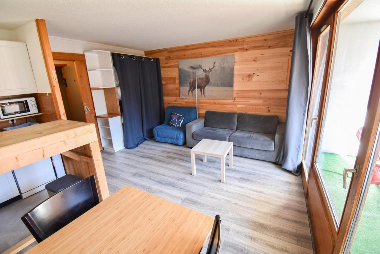 L'enchalpe, Grand Et Lumineux Avec Coin Montagne 5 Personnes, 60m Des Pistes, Piscine Couverte, Wifi, Grand Balcon Expo Est, Draps Non Compris *